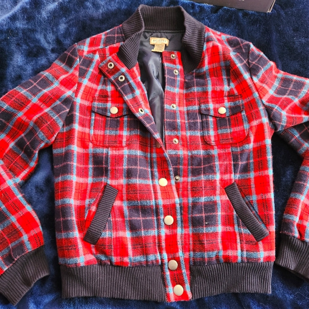 Arizona red plaid bomber jacket size: Girl's XL / Women's Small
